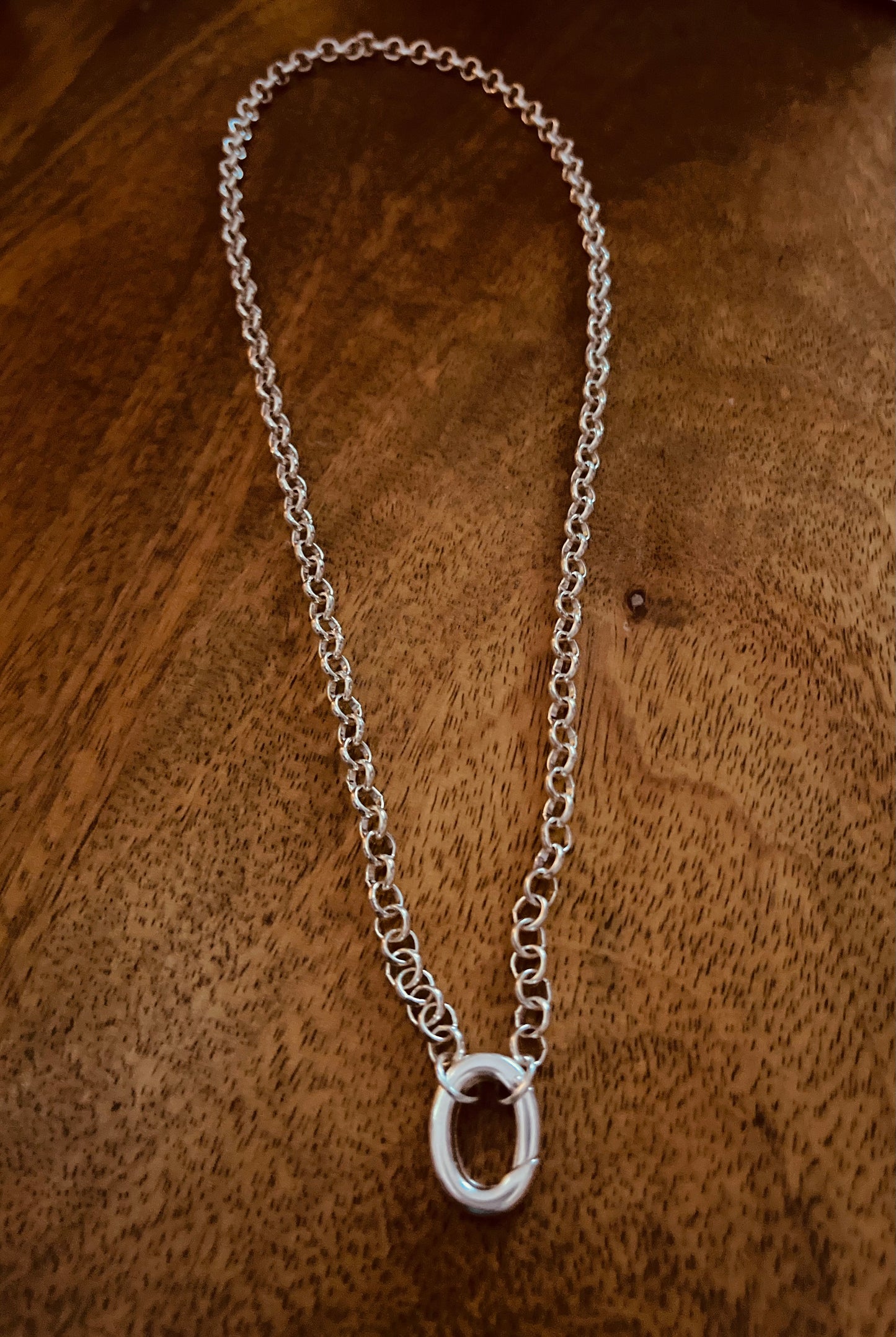 Silver rolo chain with connector